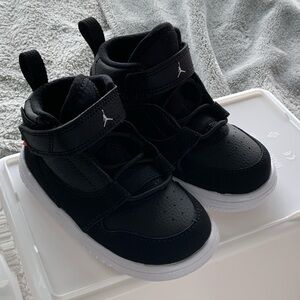 Baby 6c Black Jordan Sneakers